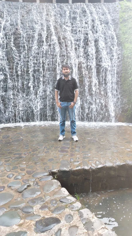 SALMAN RAZA travelling