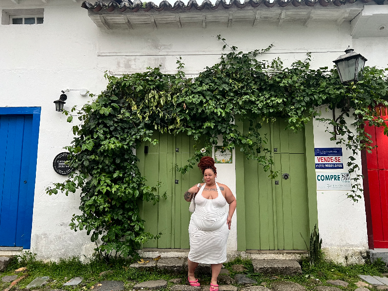 Steffany Alves Benites  travelling