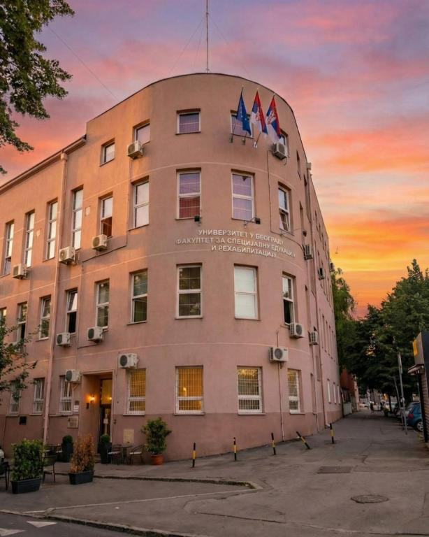 Hostel Volunteer – Housekeeping & Guest Support