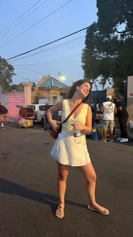 Inês travelling