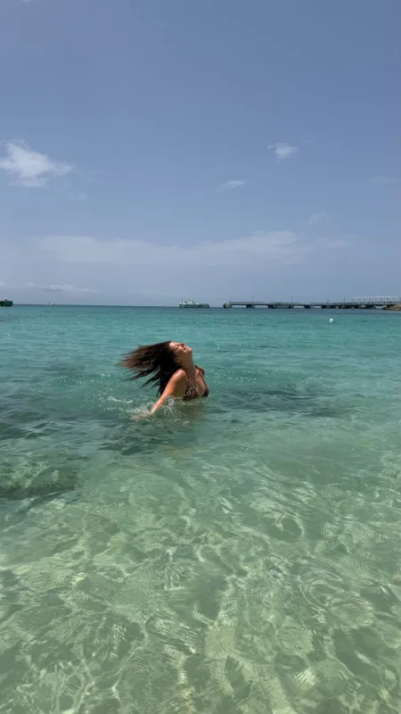 Inês travelling