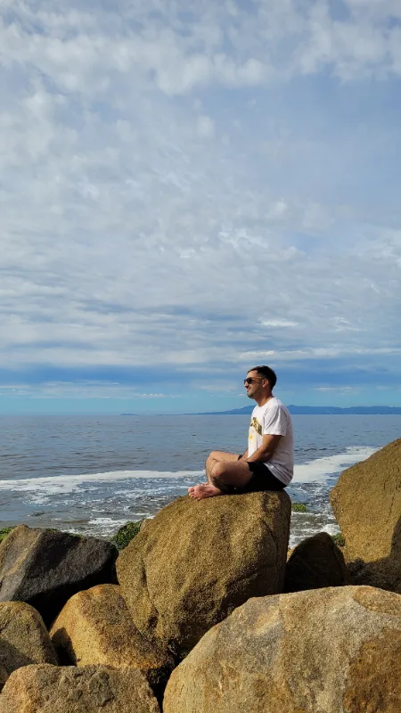 Jeremías Manes  travelling