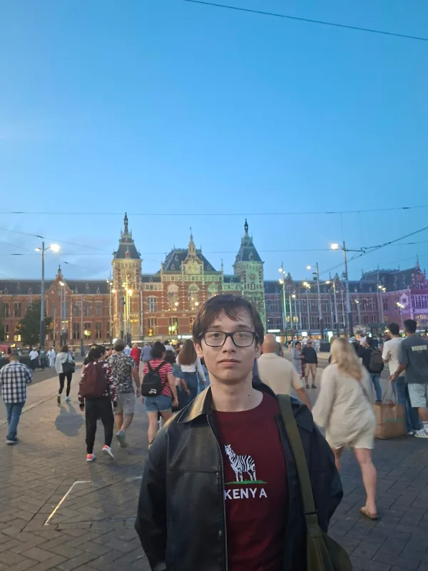 Lidor David travelling
