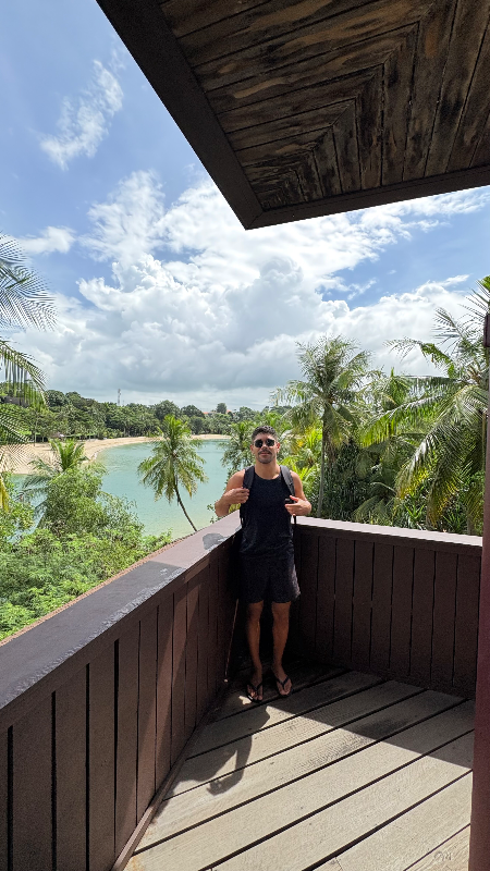 Allan Andrade Barros travelling