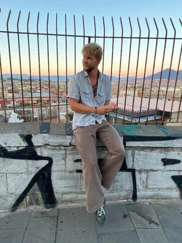David Olausson travelling