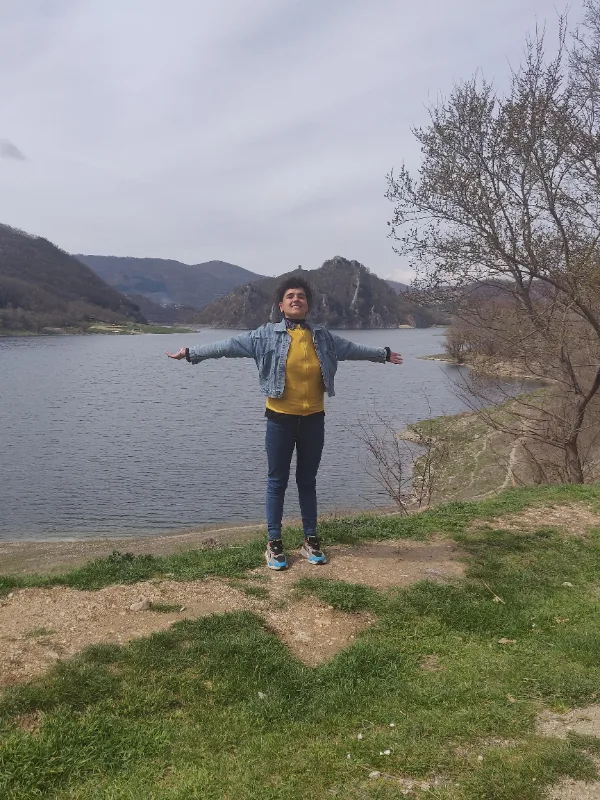 Rocio del cielo Piqué travelling